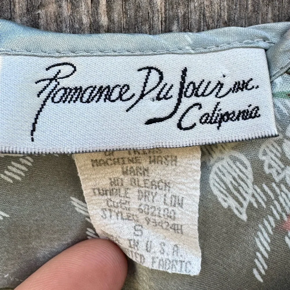 VTG Floral Satin Slip Dress in Sage Green and Blush Pink - Picture 4 of 10